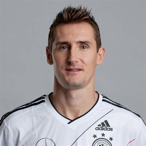miroslav klose pronunciation|How to pronounce Miroslav Josef Klose .